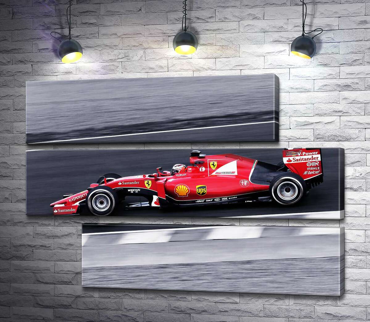 модульная картина Красный автомобиль Ferrari на гоночной трассе "Формулы-1" (Модуль №16)