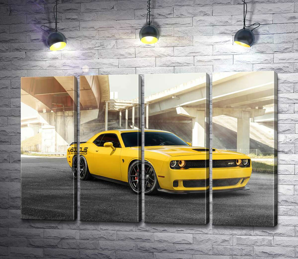 модульная картина Желтый автомобиль Dodge Challenger Hellcat остановился под мостом (Модуль №24)