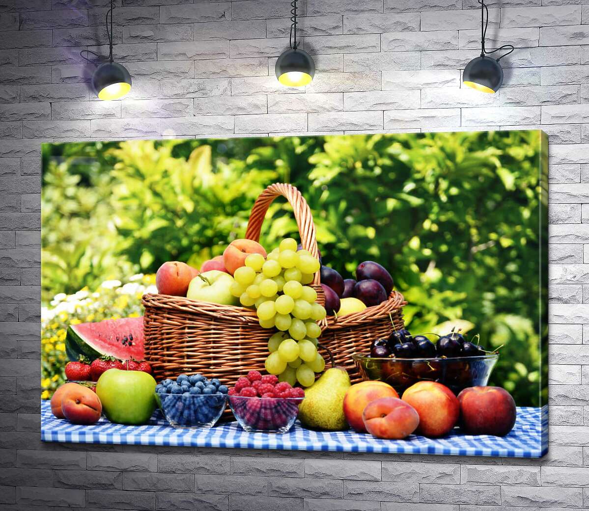 картина Летняя корзина фруктов и ягод