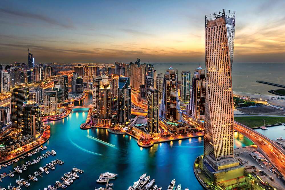 картина-постер Вид на вечірні будинки затоки Дубай Маріна