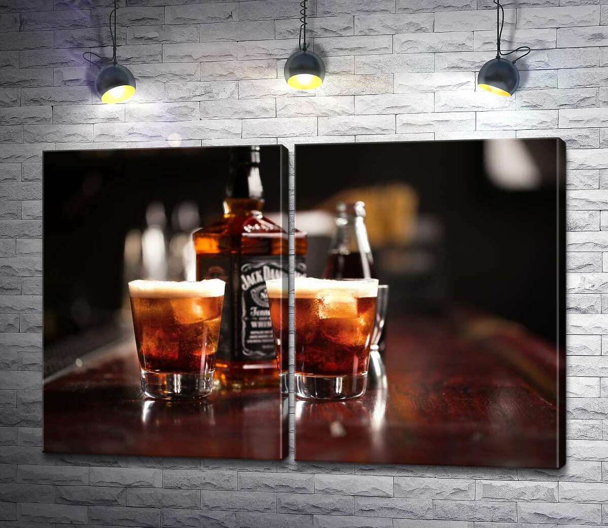 модульна картина Насичений колір віскі "Jack Daniel's" в склянках