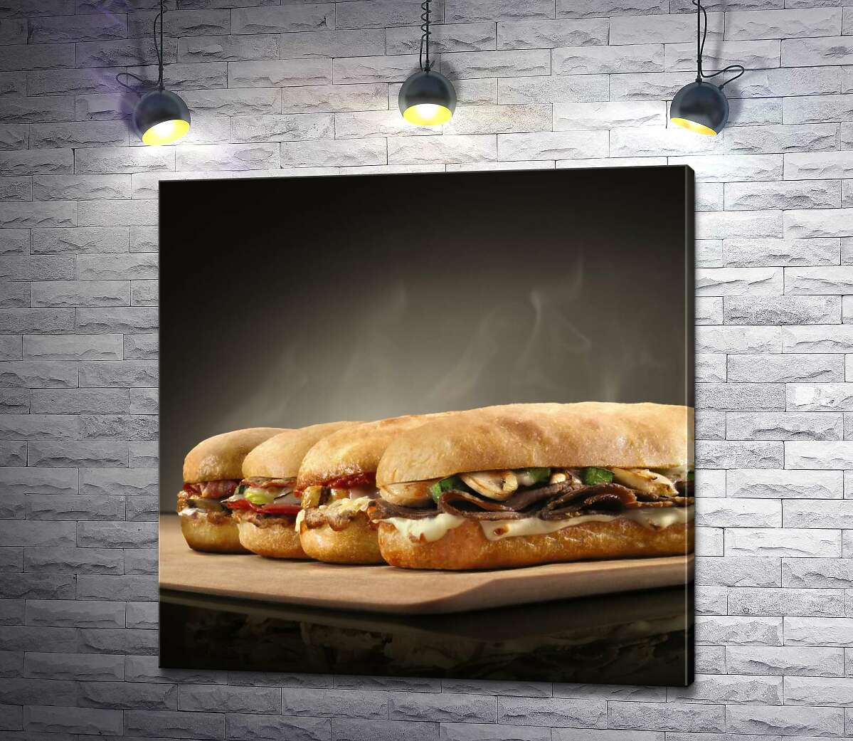 картина Ряд апетитних гарячих сендвічів