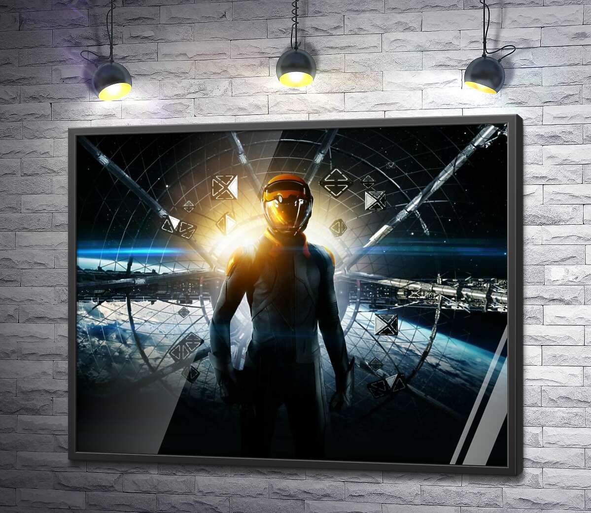 постер Силуэт главного героя в космическом костюме на постере к фильму "Игра Эндера" (Ender's Game)