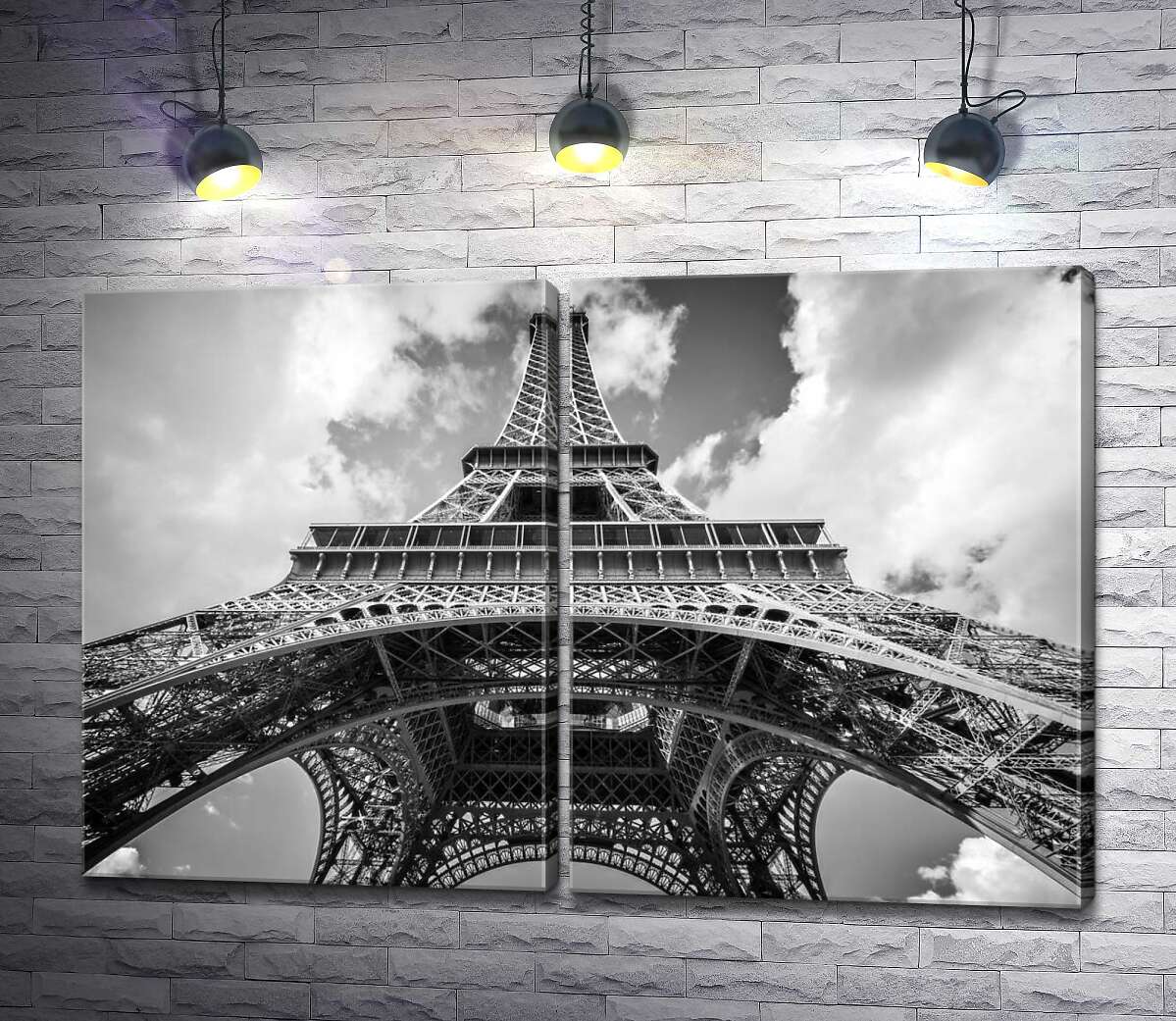модульная картина Взгляд снизу на грандиозное сооружение Эйфелевой башни (Eiffel tower)