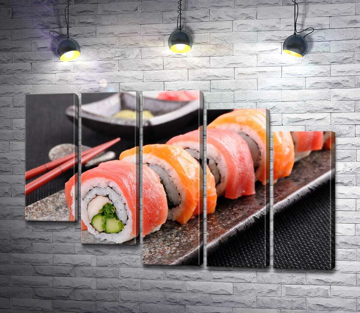 модульная картина Ровный ряд вкусных роллов урамаки (Модуль №28)
