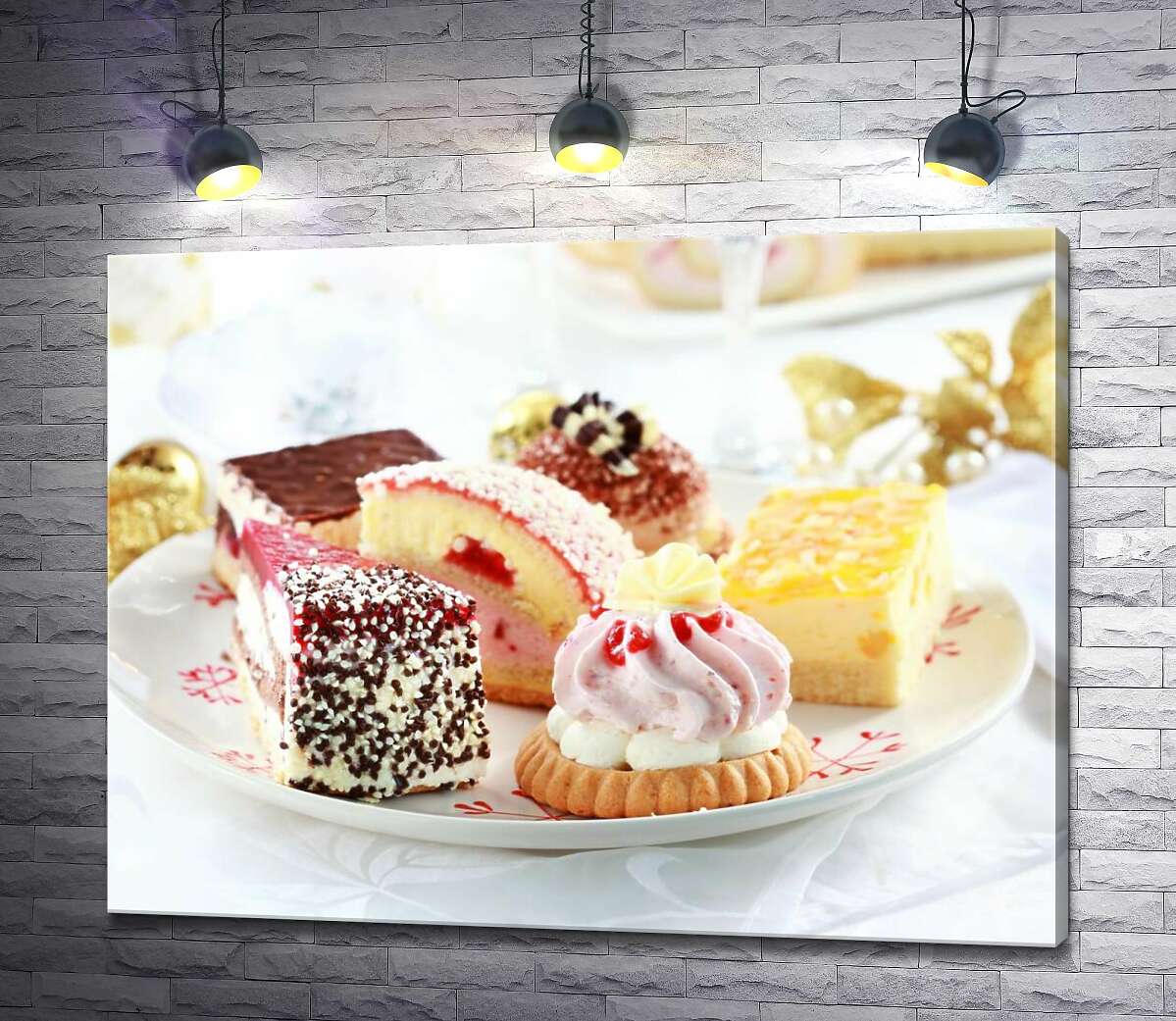 картина Ассорти сладких кексов и пирожных
