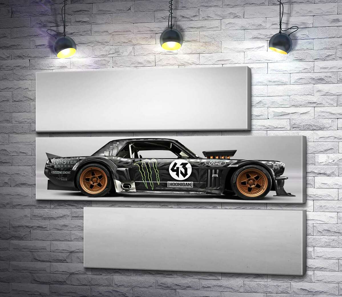 модульная картина Тюнингованный автомобиль Ford Mustang Hoonicorn автогонщика Кена Блока (Модуль №16)