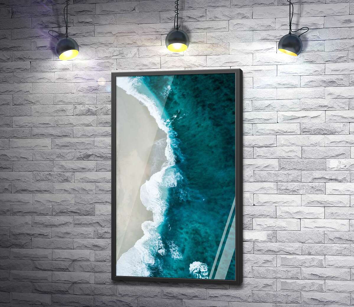 постер Бирюза океана встречается с пляжем на белом гребне волны