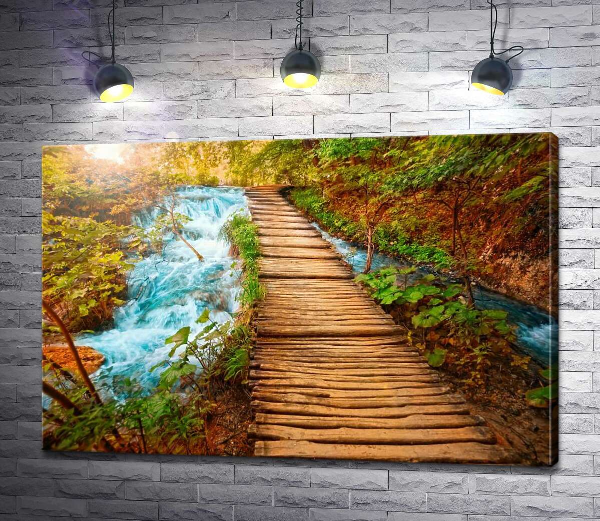 картина Деревянный мостик тянется над бурным водопадом