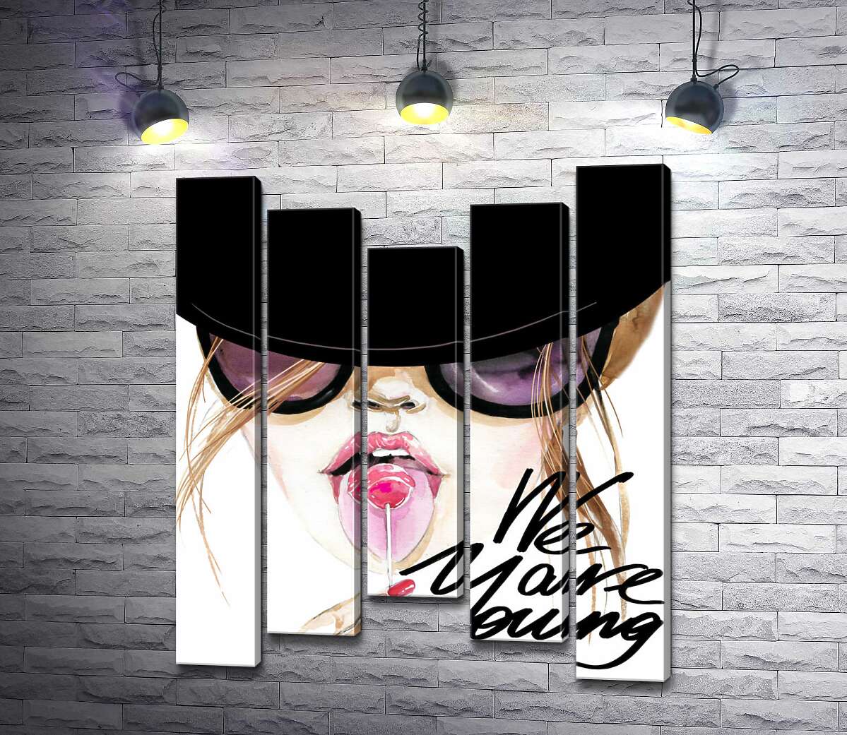 модульна картина Дівчина з льодяником у чорній шляпі з написом "we are young" (Модуль №27)