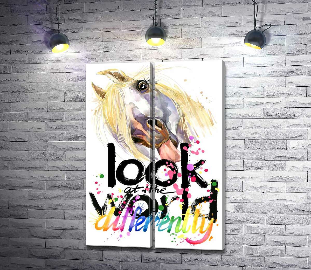 модульная картина Надпись "look at the world differently" и белая лошадь, показывающая язык (Модуль №6)