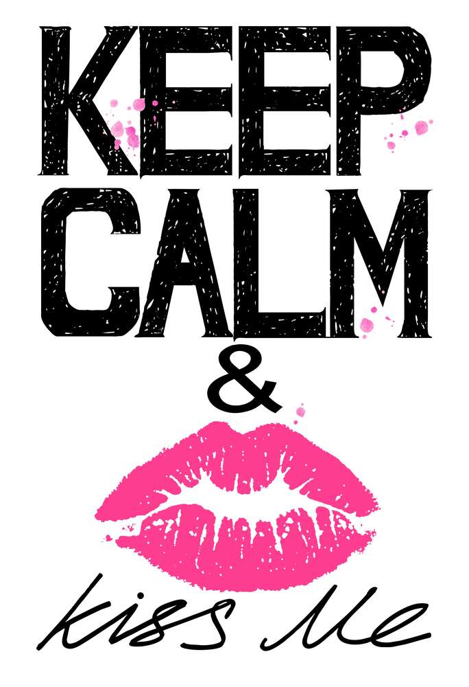 картина-постер Розовый отпечаток губ среди надписи "keep calm and kiss me"