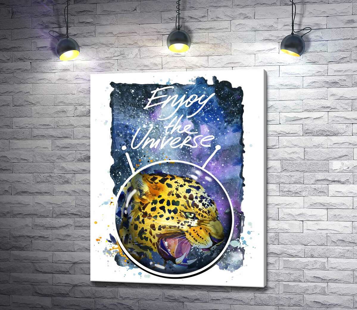 картина Хищный леопард скалит зубы в космосе с надписью "Enjoy the Universe"