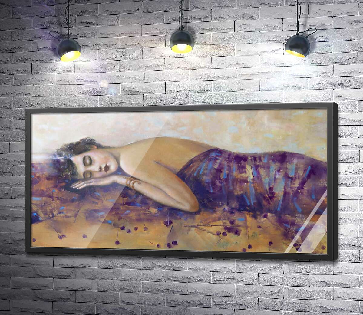 постер Девушка спит под пурпурным покрывалом