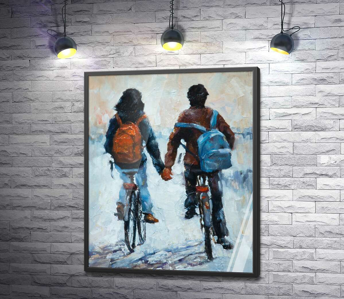 постер Закохані їдуть на велосипедах, тримаючись за руки