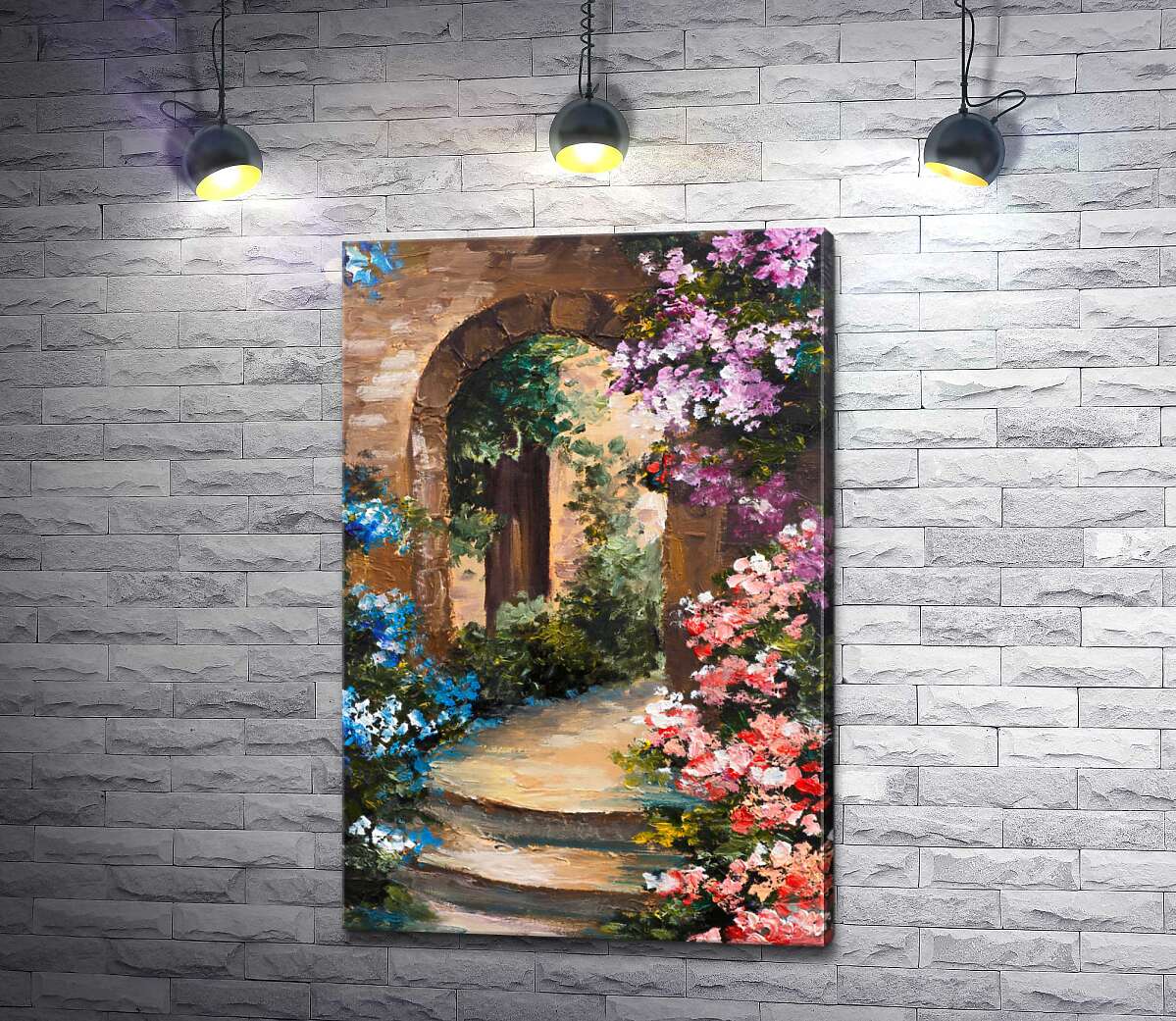 картина Кам'яна арка, обвита кущами квітів