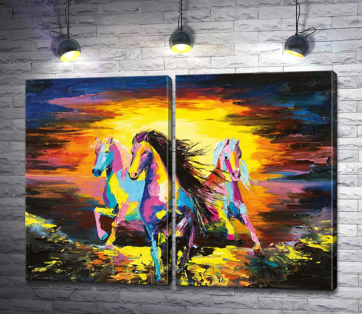 модульна картина Три коня скачуть на фоні палаючого вечірнього неба