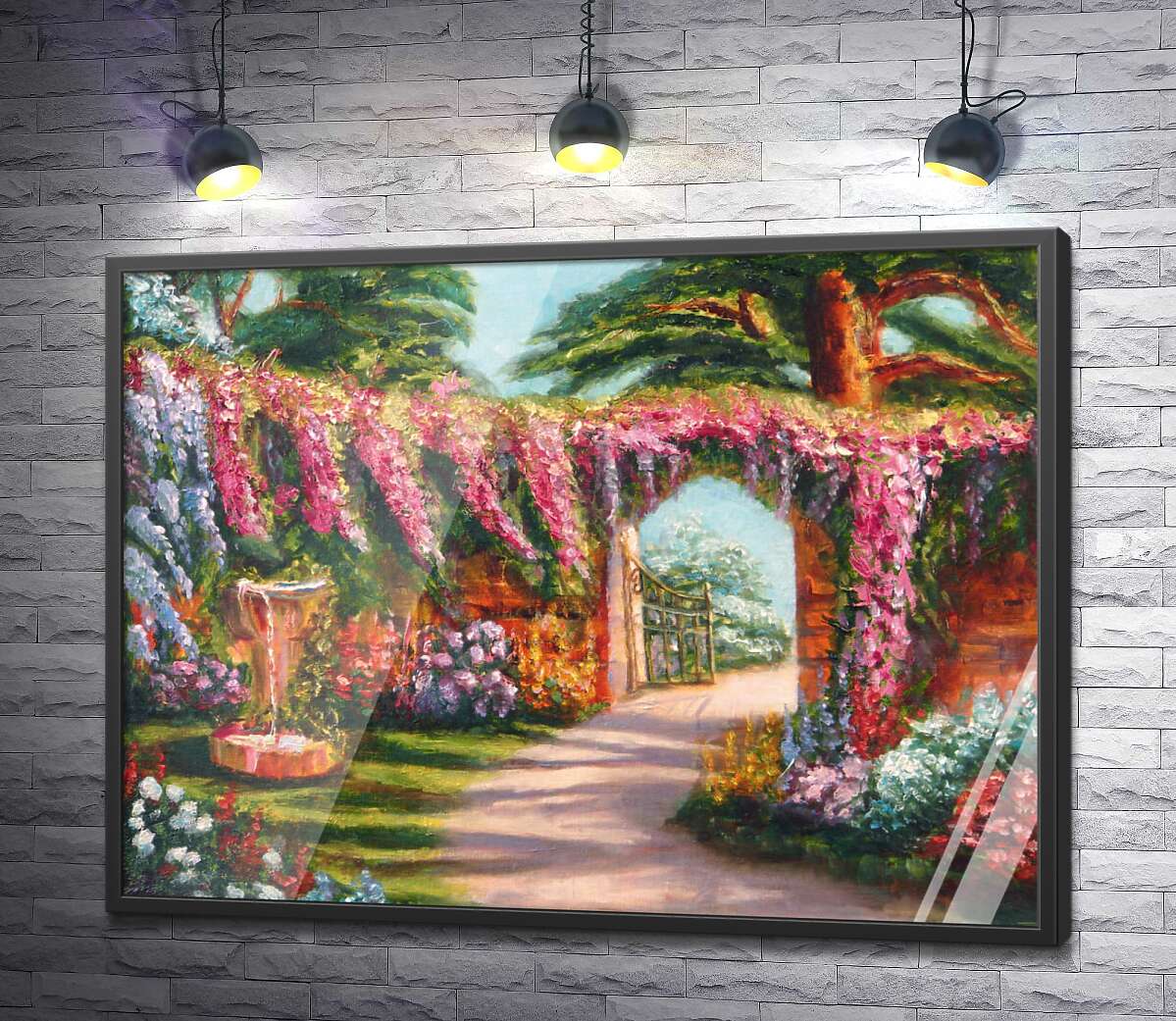 постер Огорожа саду вкрита рожевими гірляндами квітів