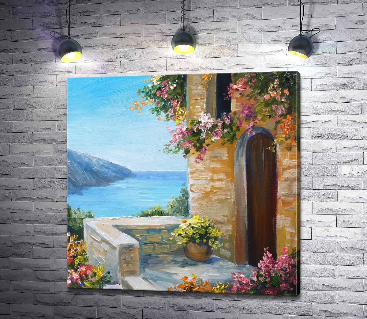 картина Уютный дом на берегу моря, украшенный цветущими кустами