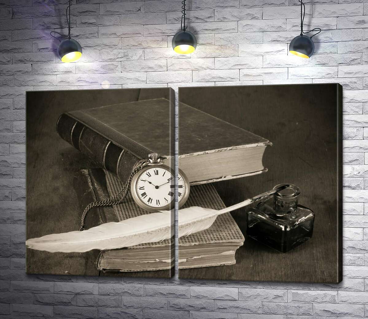 модульна картина Кишеньковий годинник сперся на старі книги поряд з чорнильницею та пером