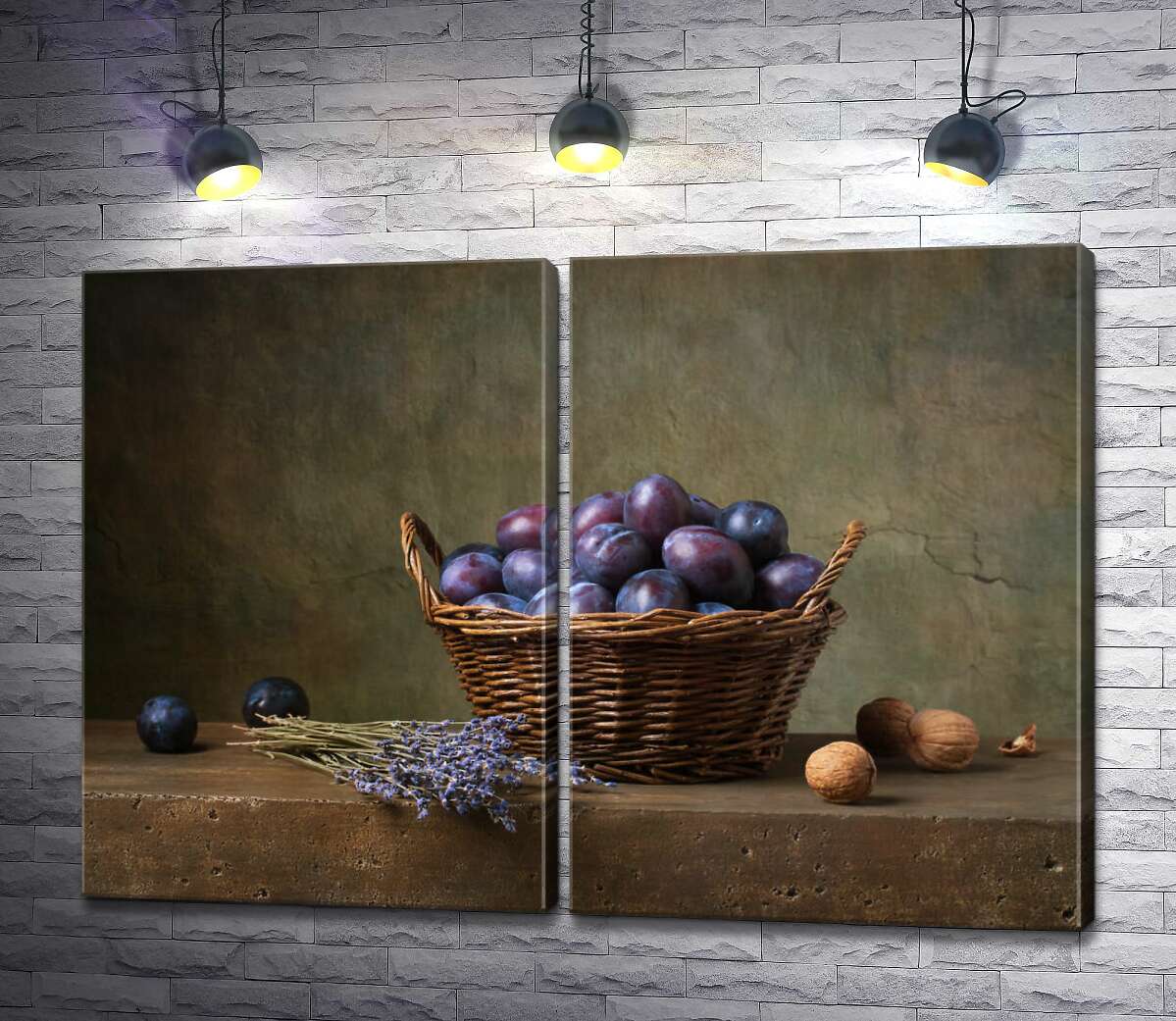 модульная картина Корзина со сливами возле лаванды и орехов