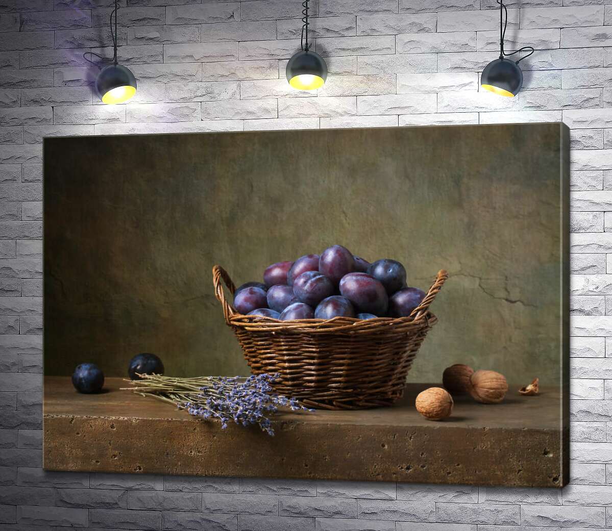 картина Корзина со сливами возле лаванды и орехов