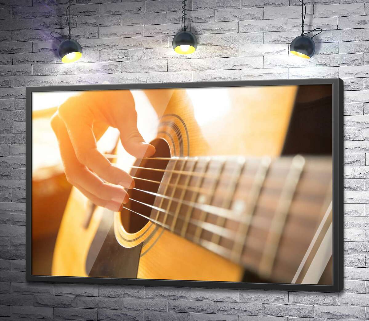 постер Искусные пальцы музыканта перебирают струны гитары