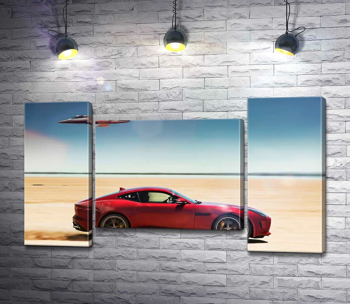 модульная картина Красный автомобиль Jaguar F-Type R разминулся с самолетом среди пустыни (Модуль №11)