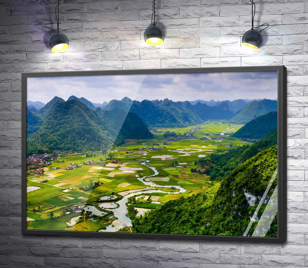 постер Рисовая долина Бак Сон (Bac Son) охраняется рядами зеленых гор
