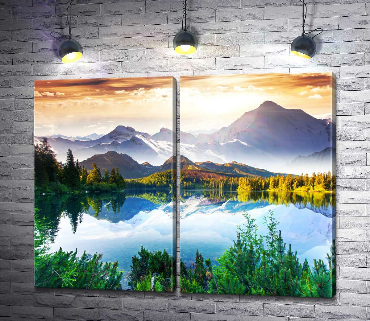 модульная картина Горное озеро окружено хвойными лесами