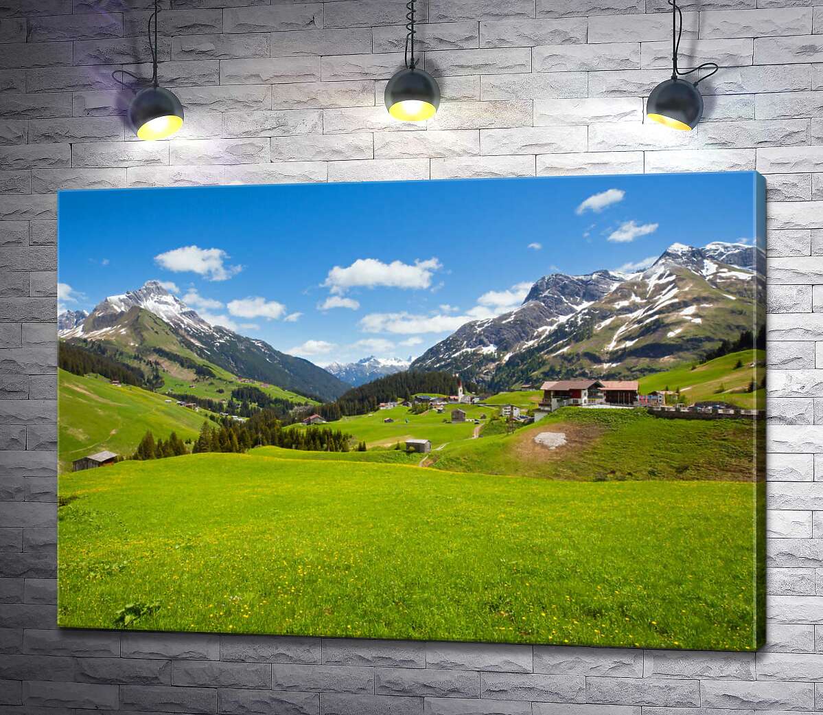 картина Маленькая деревня стоит среди зеленых сочных альпийских лугов