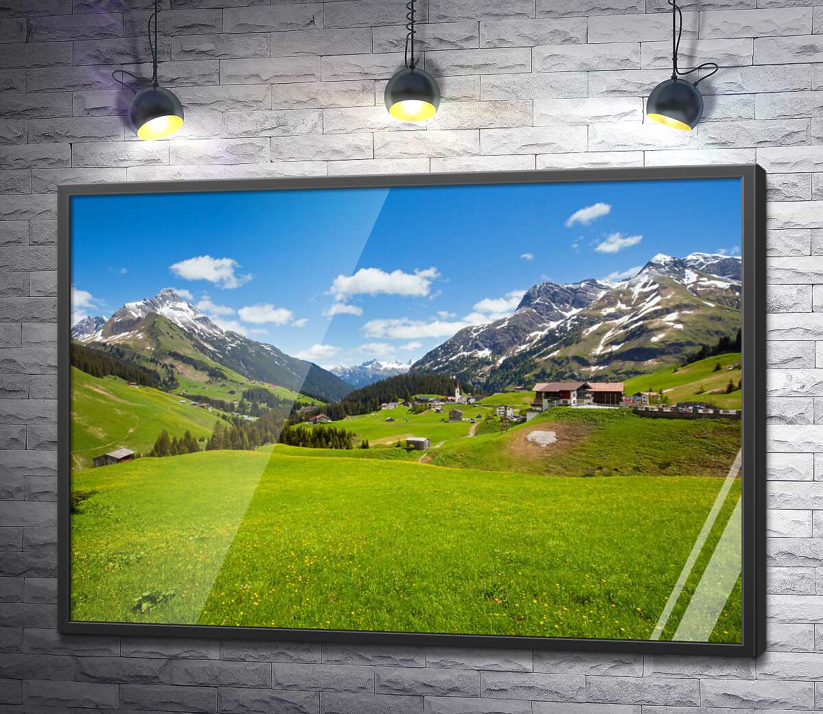 постер Маленькая деревня стоит среди зеленых сочных альпийских лугов