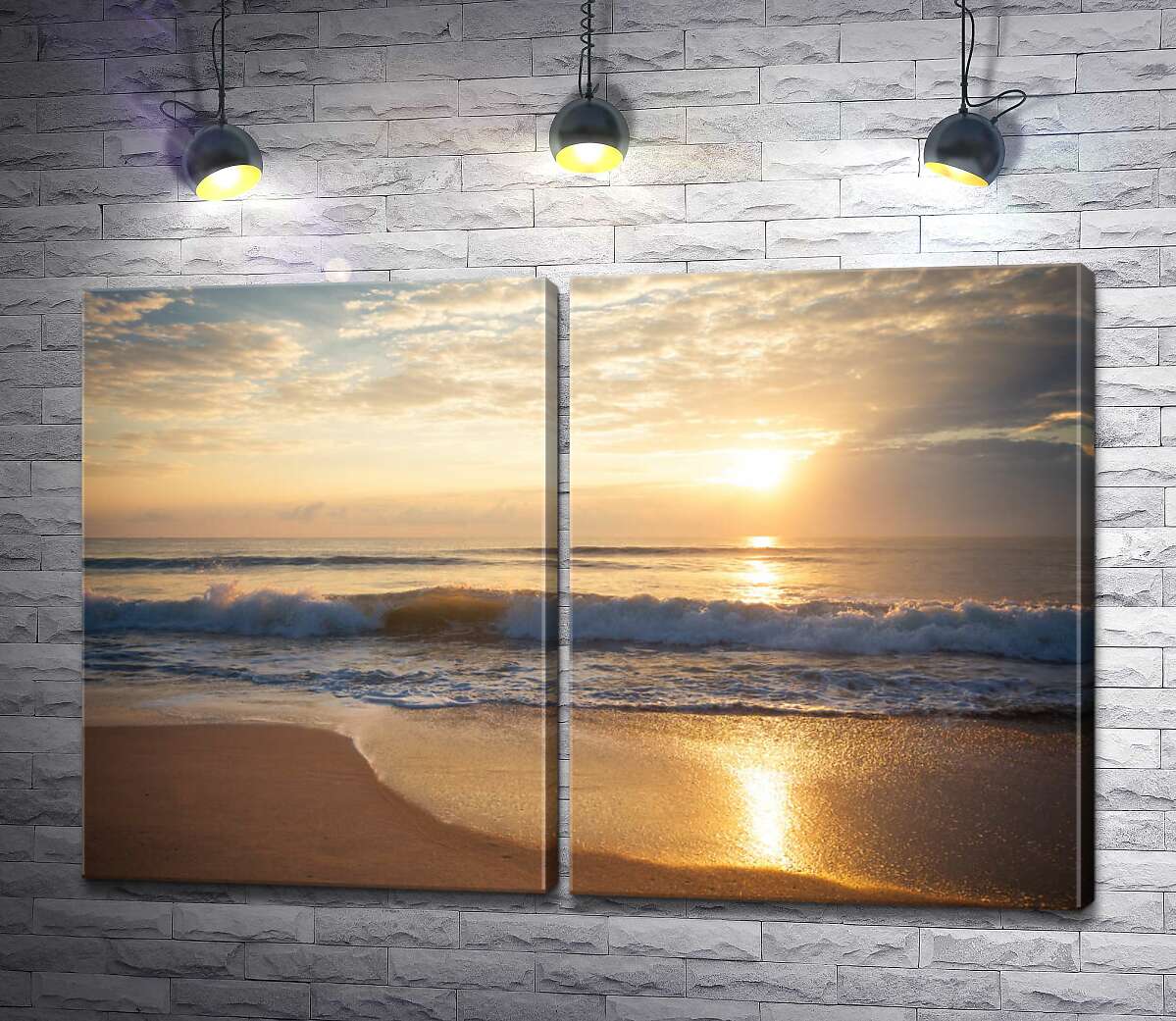 модульная картина Солнце светит на бурные волны у берега