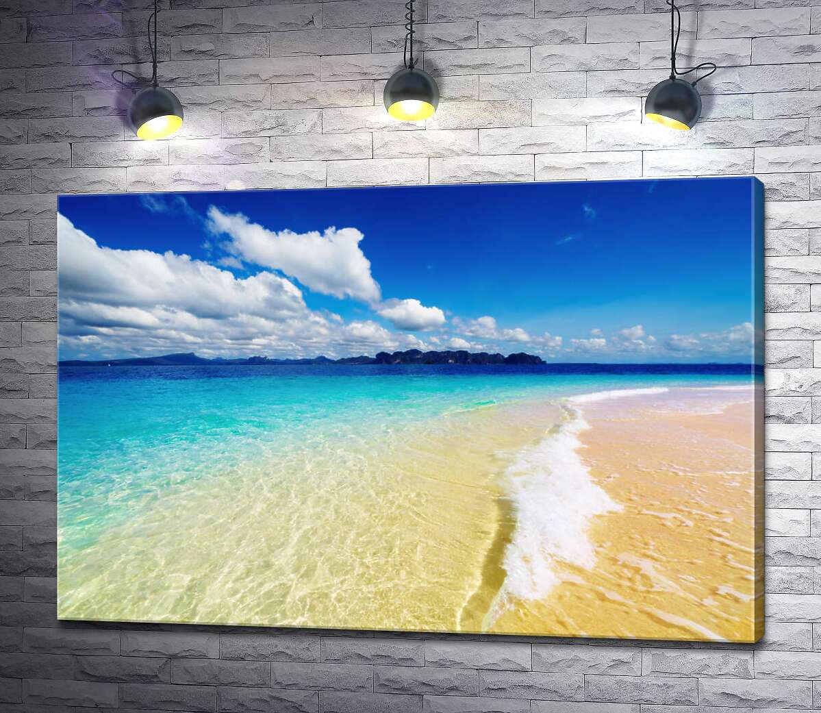 картина Теплий морський берег із жовтим піском та прозорою водою