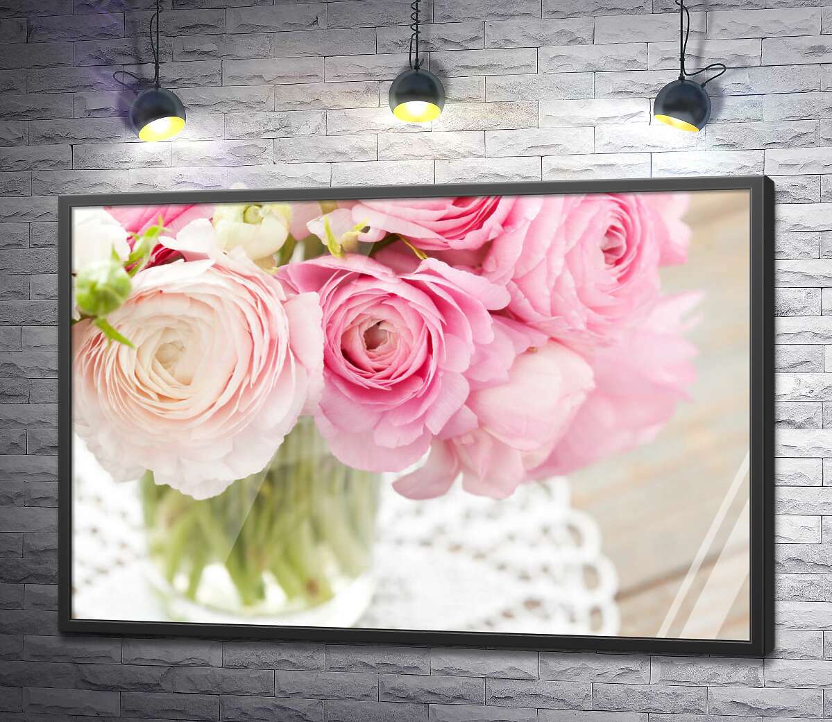 постер Нежный букет роз в прозрачной вазе