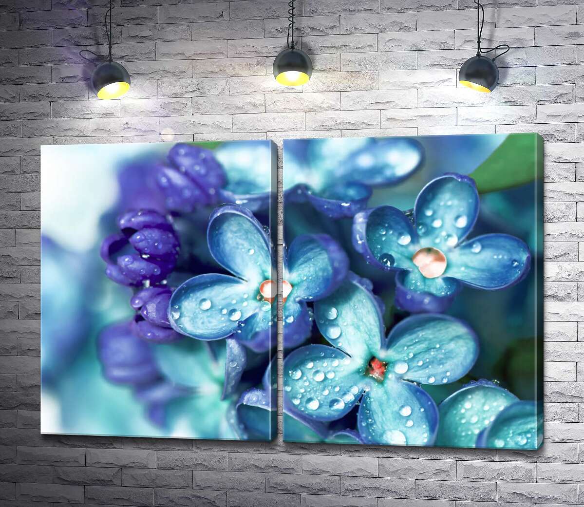 модульная картина Голубые цветы сирени покрытые бусинами росы