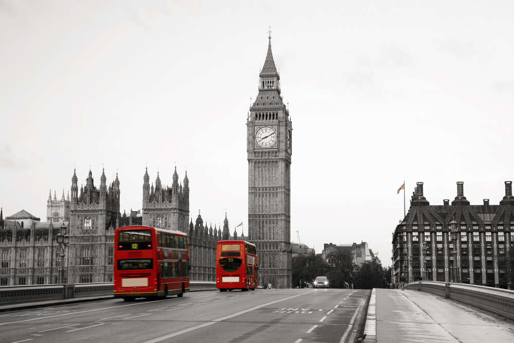 картина-постер Двоповерхові автобуси - яскраві краплі в буденності Лондона
