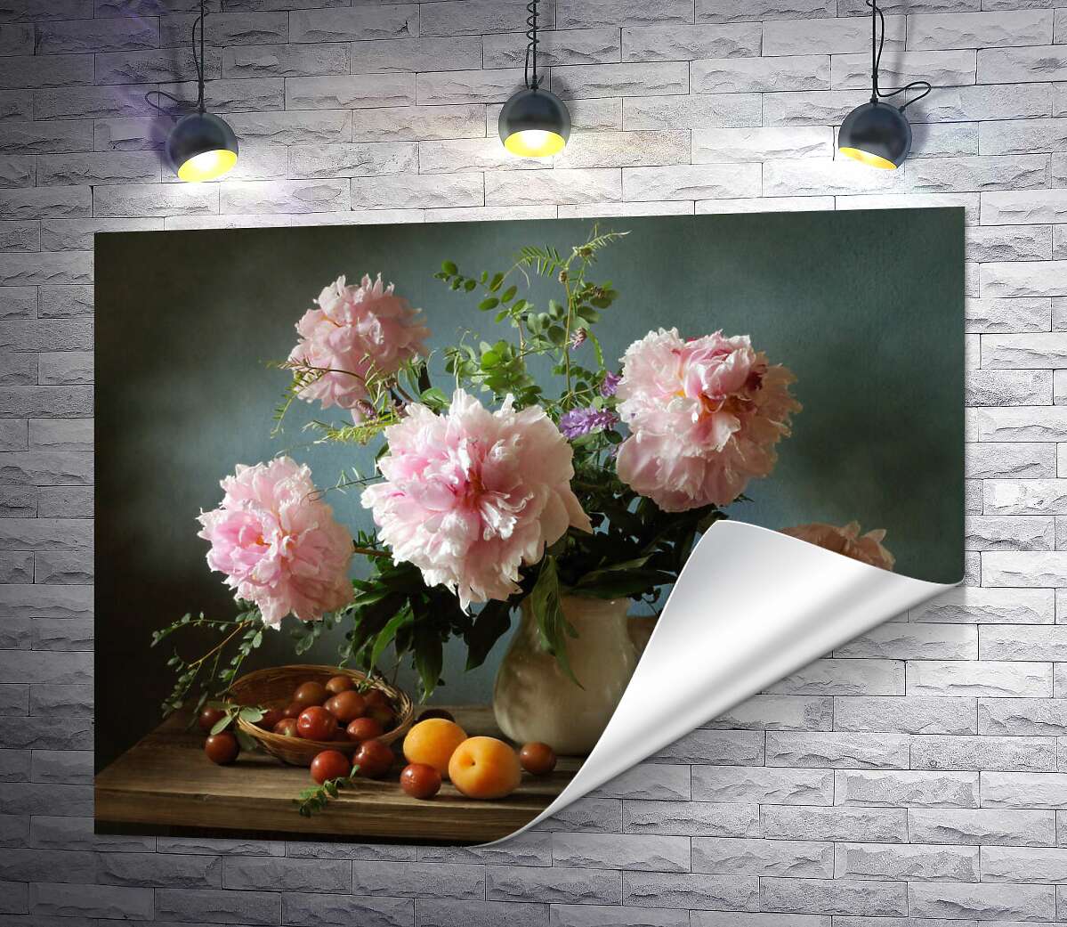 печать Нежный букет розовых пионов на натюрморте с алычей и абрикосами