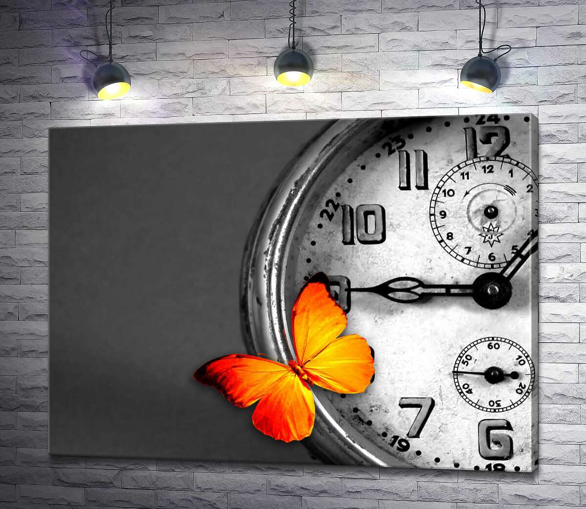 картина Оранжевая бабочка отдыхает на винтажных часах