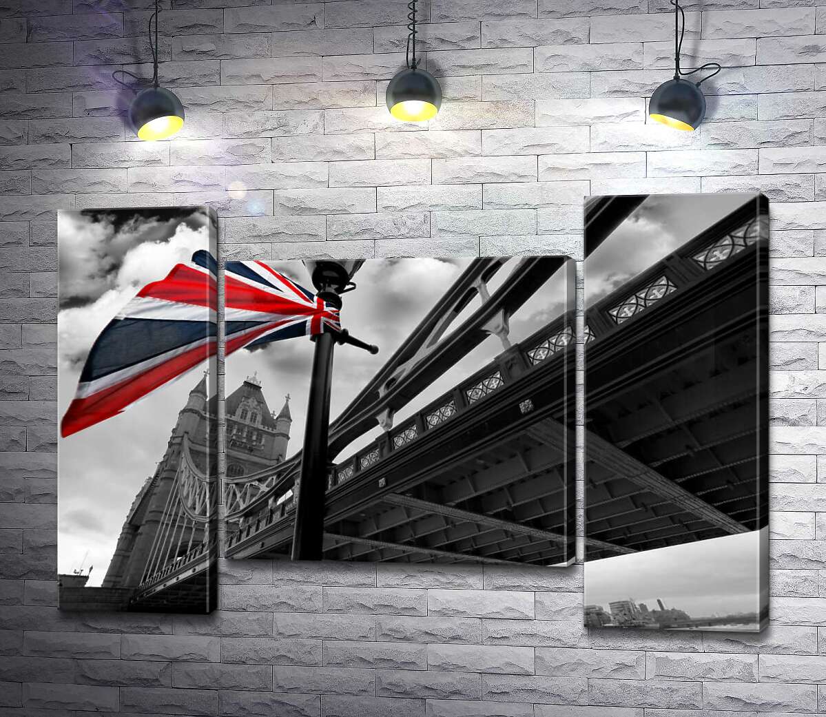 модульная картина Британский флаг висит на фонаре среди Тауэрского моста (Tower Bridge) (Модуль №11)