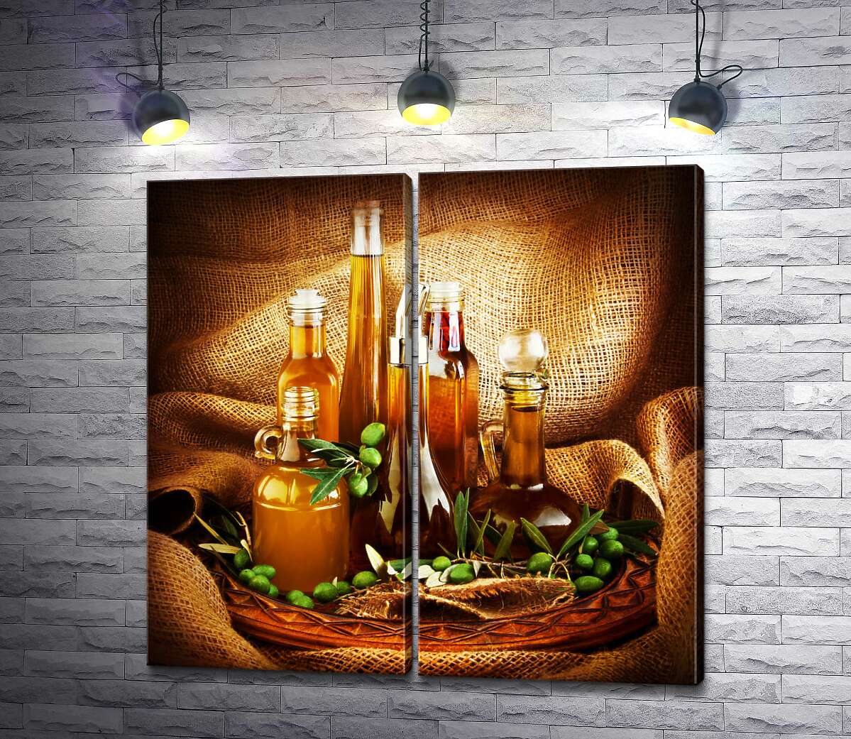 модульная картина Золотая насыщенность оливкового масла в стеклянных кувшинах