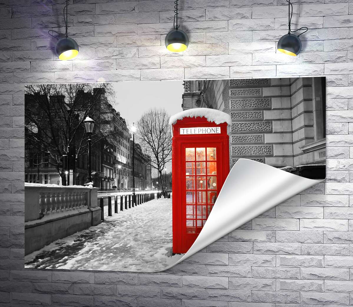 друк Телефонна будка стоїть на вечірній вулиці засніженого Лондона