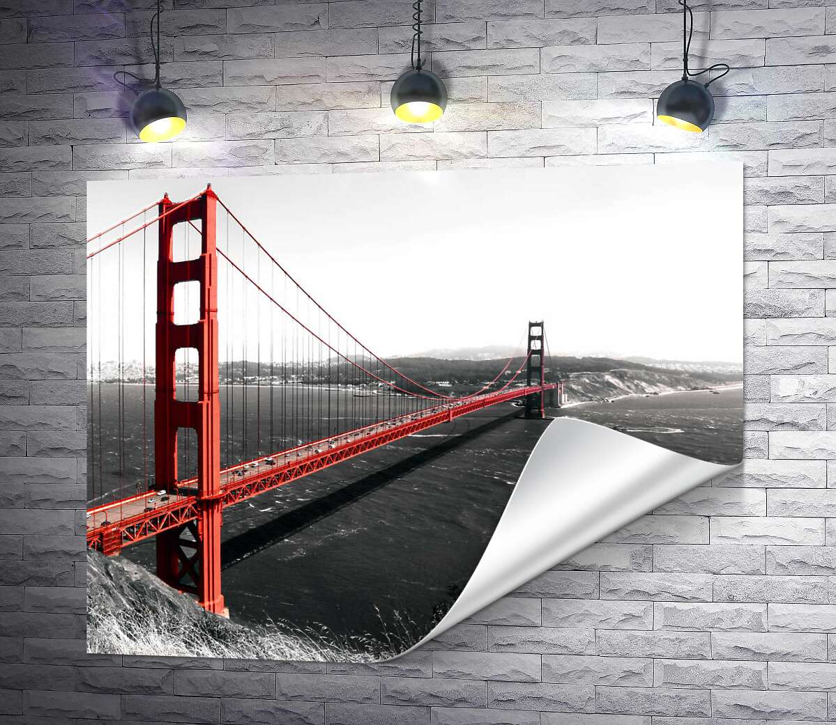 печать Яркий мост "Золотые ворота" (Golden Gate Bridge) проложен над темными водами пролива