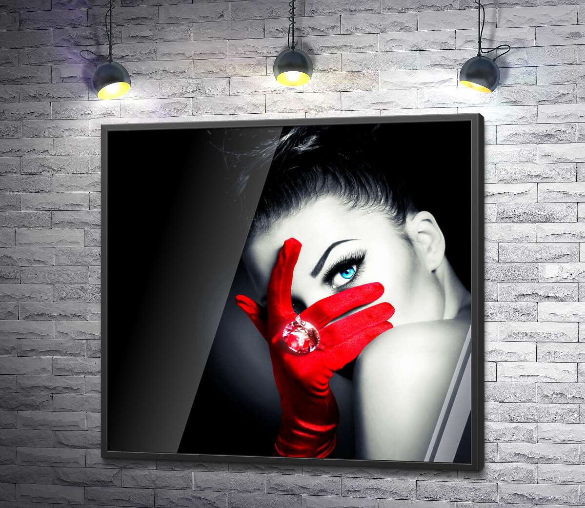 постер Таємнича краса дівчини, прикрита червоною рукавичкою
