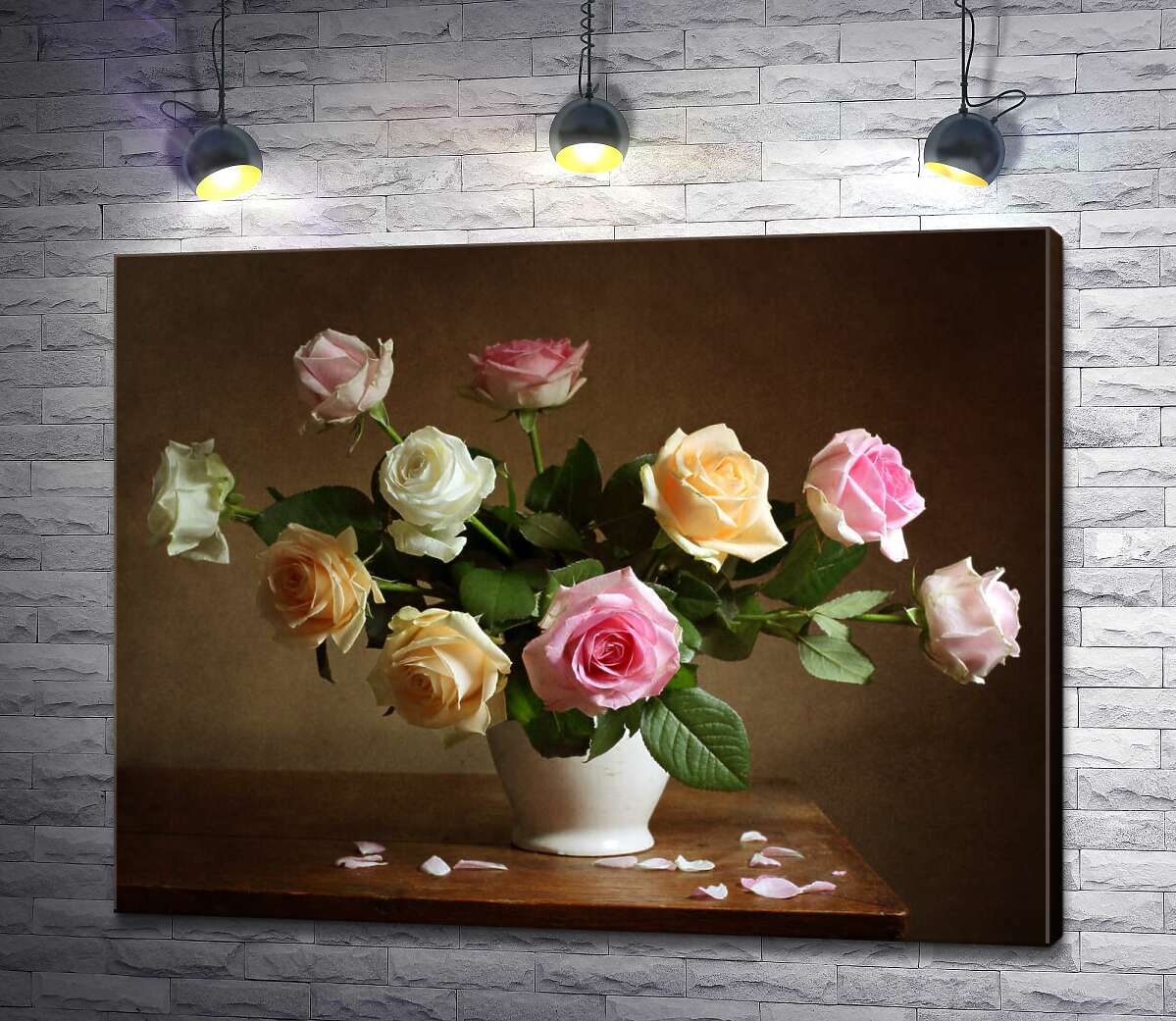 картина Біла ваза з букетом розкішних троянд
