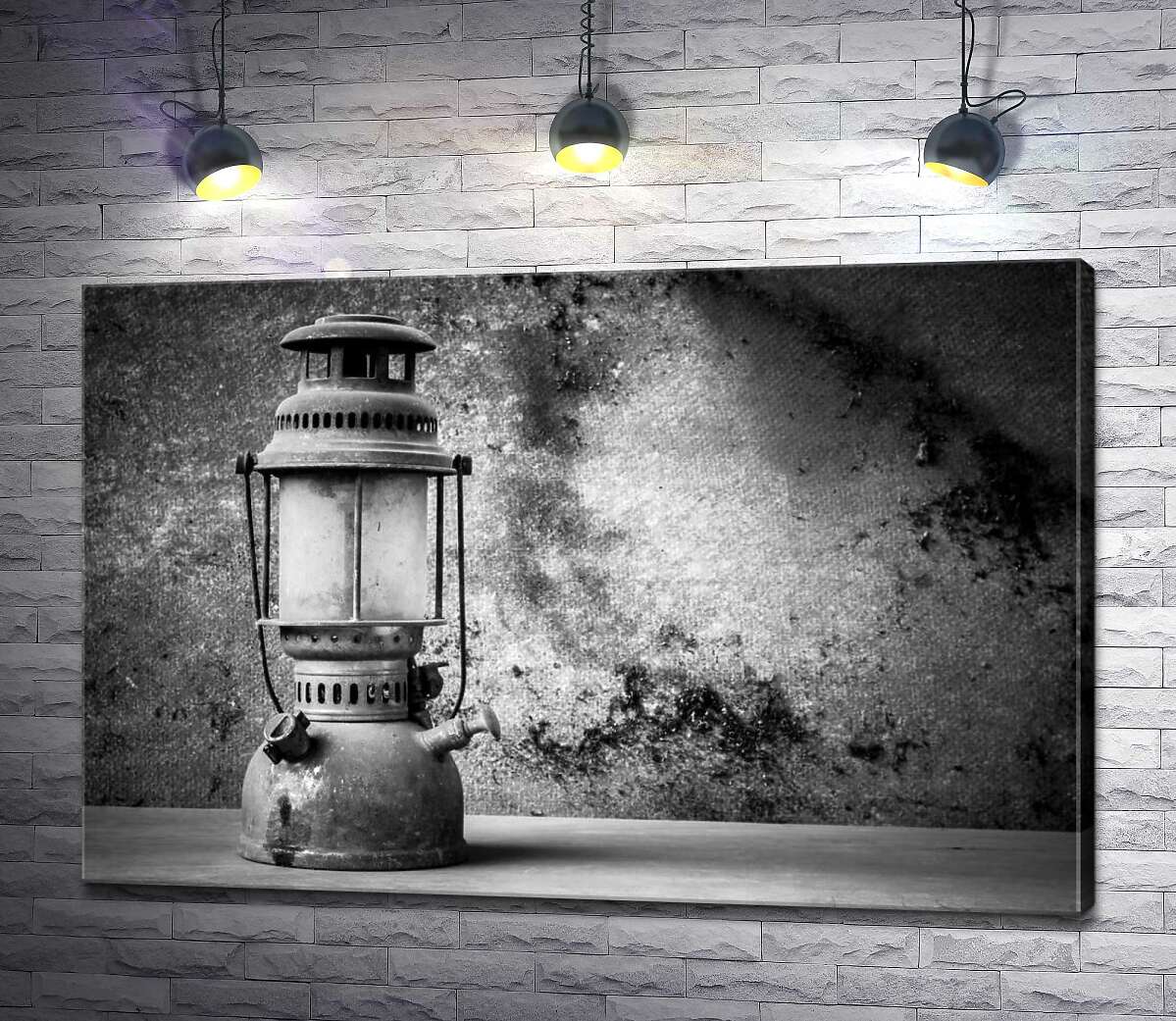 картина Гасова лампа у старому будинку
