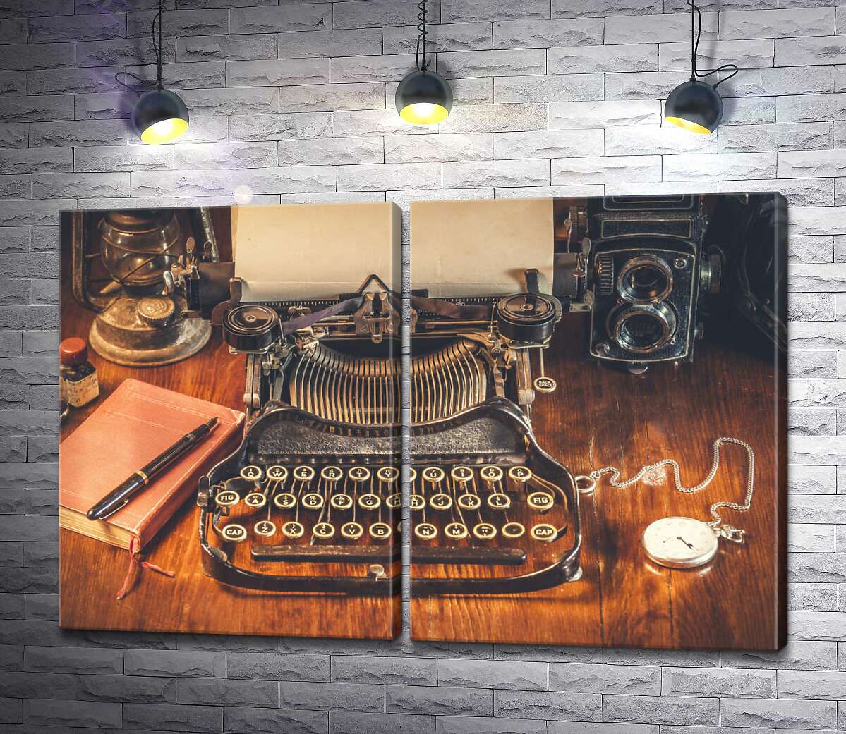 модульная картина Винтажный стол писателя с пишущей машинкой
