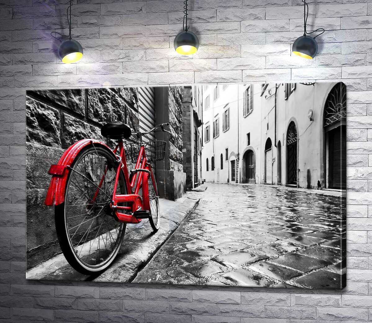 картина Велосипед додає кольору сірій атмосфері вулиці