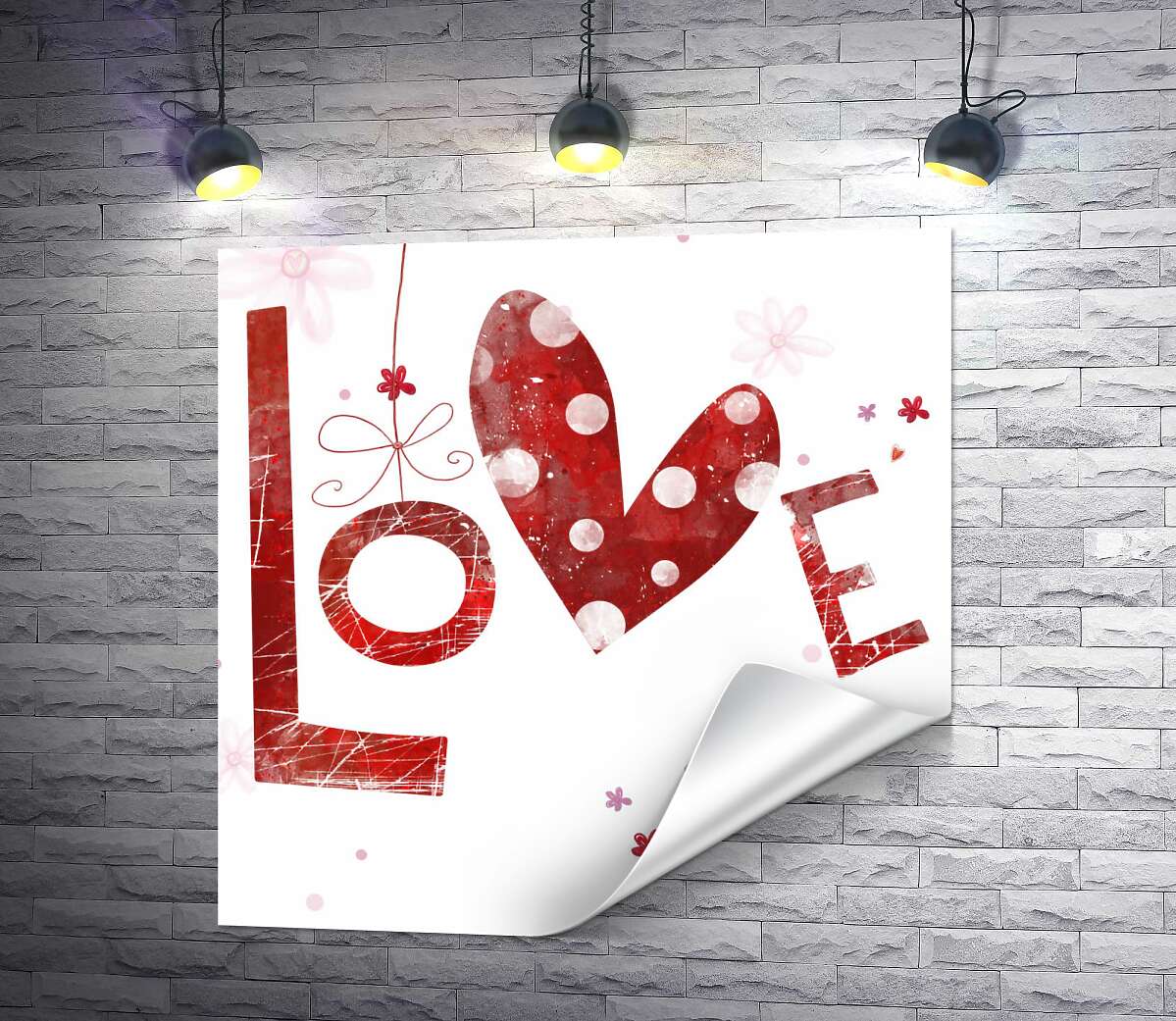 друк Плямисте сердечко прикрашає напис "love"