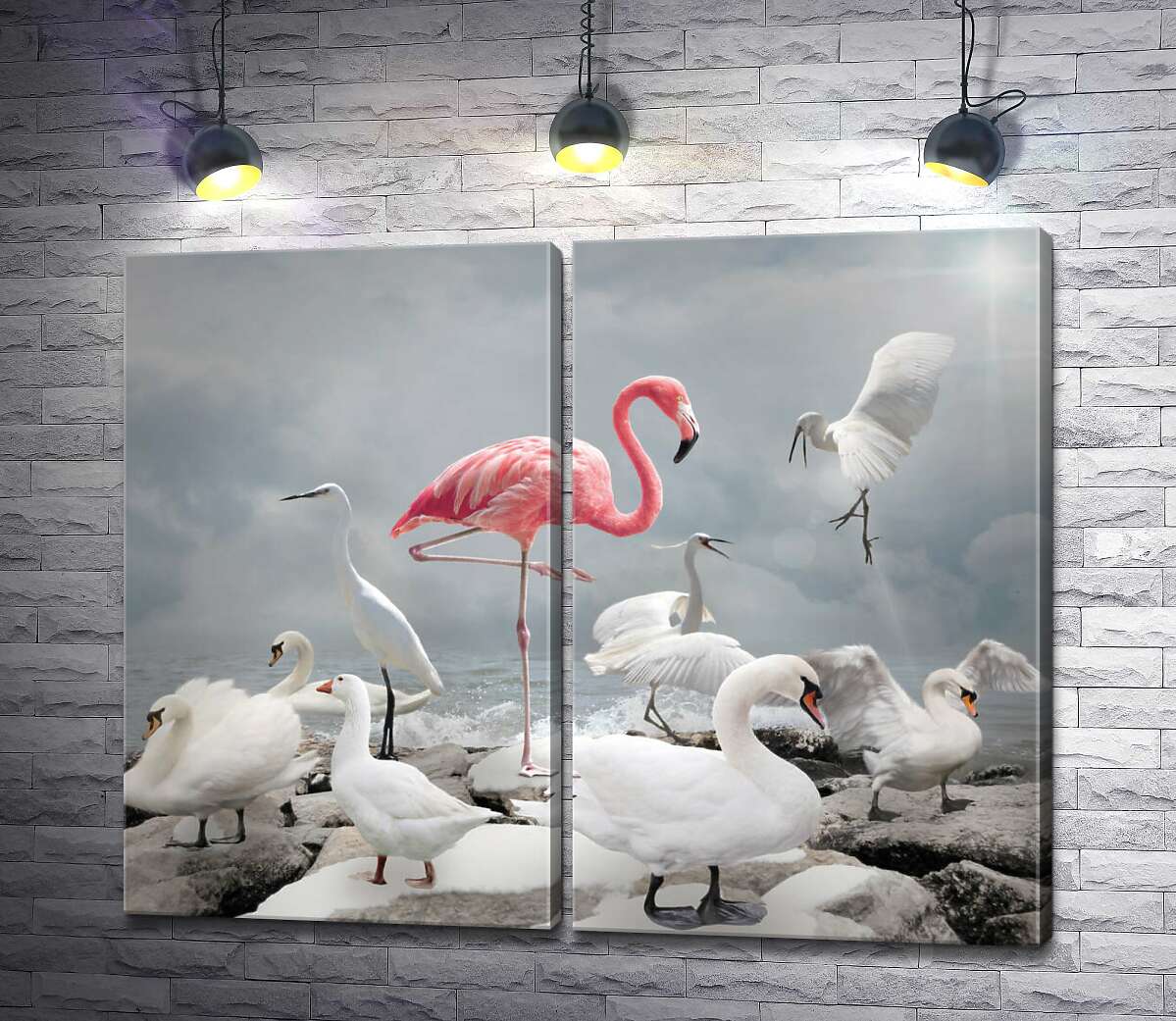модульна картина Рожевий фламінго серед білосніжний лебедів, чапель та гусей